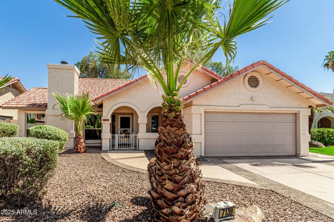 7139 W McRae Way in Glendale, AZ - Building Photo - Building Photo