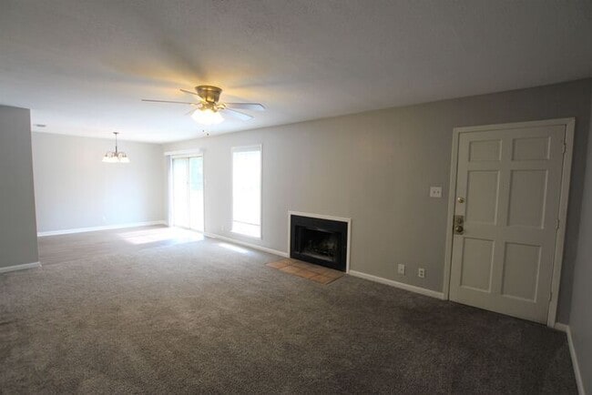 4222 S Park Dr in Tyler, TX - Building Photo - Building Photo