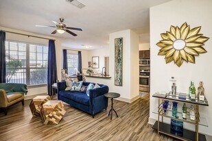 Sundance Creek in Midland, TX - Building Photo