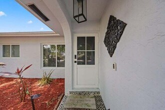 513 Curlew Rd in Delray Beach, FL - Building Photo - Building Photo