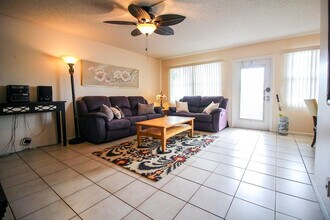 1027 Lyndhurst I in Deerfield Beach, FL - Building Photo - Building Photo