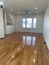 455R Sherman Ave in Hamden, CT - Foto de edificio - Building Photo
