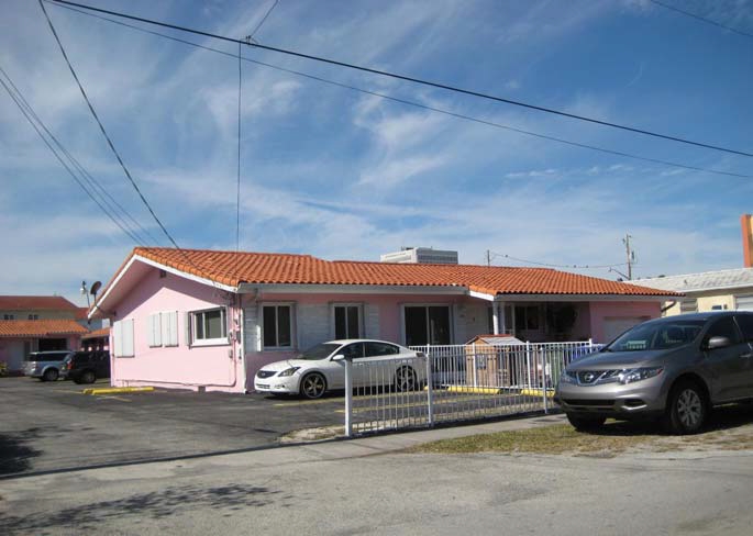 Alonso Apartments in Miami, FL - Building Photo