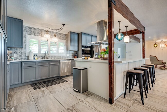 property at 1321 S 7th St
