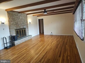 56 Chapman Ave in Doylestown, PA - Building Photo - Building Photo