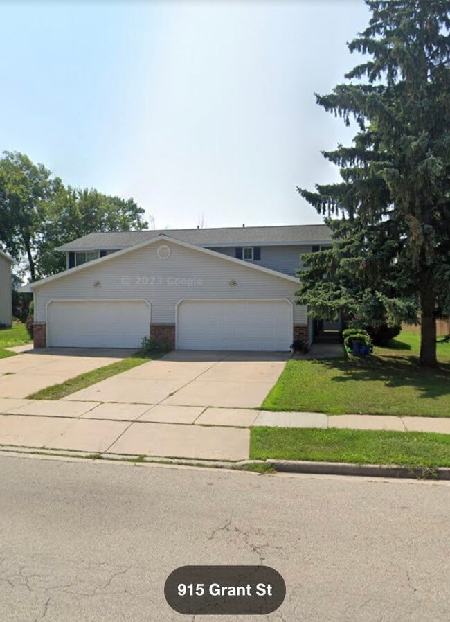 property at 915 Grant St.