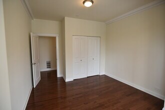 3802 N Pine Grove Ave in Chicago, IL - Building Photo - Building Photo
