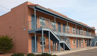 6968 Alameda Ave, Unit #35 in El Paso, TX - Building Photo