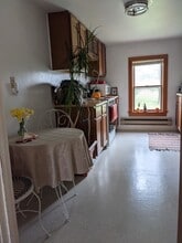 2022 Danby Rd, Unit 4 in Ithaca, NY - Foto de edificio - Building Photo