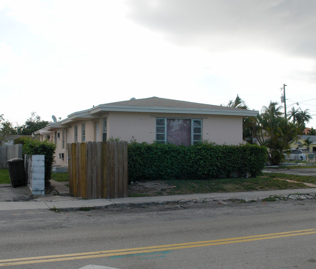 901 N 24th Ave in Hollywood, FL - Building Photo - Building Photo