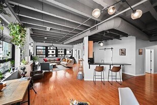 878 Peachtree St NE in Atlanta, GA - Building Photo