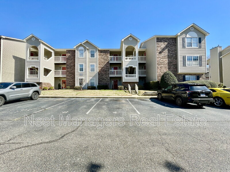 2713 Preston Woods Ln in Fayetteville, NC - Building Photo