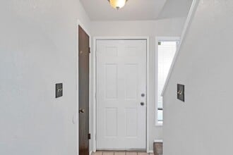 2721 Patterson Rd in Grand Junction, CO - Foto de edificio - Building Photo