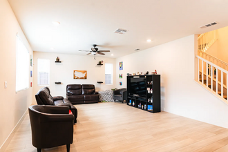 5360 Gatlin Dr in Tracy, CA - Building Photo - Building Photo