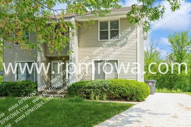 906 SE Hackley Ave in Des Moines, IA - Building Photo - Building Photo