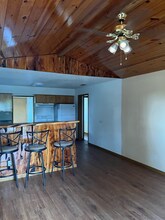 303-B 1st St in Center Point, TX - Building Photo - Building Photo