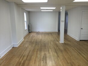 1041 S Queen St in York, PA - Building Photo - Building Photo