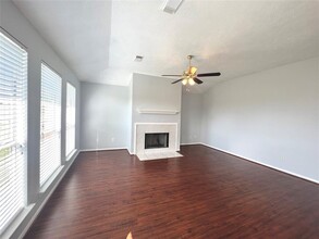 16203 Mission Glen Dr in Houston, TX - Building Photo - Building Photo