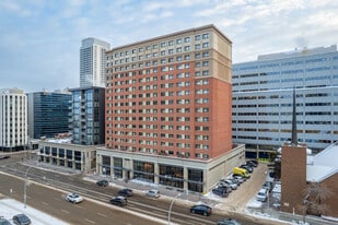 Mayfair Village South in Edmonton, AB - Building Photo