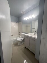 13931 SW 91st Terrace-Unit -13931 in Miami, FL - Building Photo - Building Photo