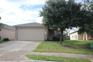 5808 Angel Dr in Del Valle, TX - Building Photo