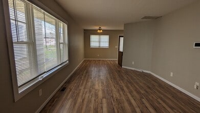 1604 Milburn Ave in Toledo, OH - Building Photo - Building Photo