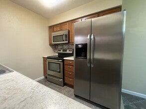 2560 Lisa Dr, Unit 4 in Cape Girardeau, MO - Foto de edificio - Building Photo