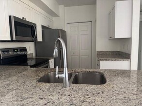 2090 W Preserve Way in Miramar, FL - Building Photo - Building Photo