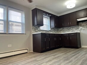 3601 W 79th St, Unit G in Chicago, IL - Building Photo - Building Photo