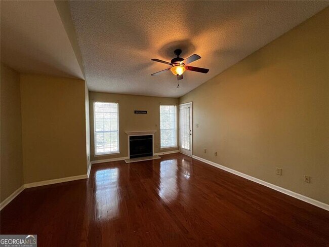 424 Granville Ct in Atlanta, GA - Building Photo - Building Photo