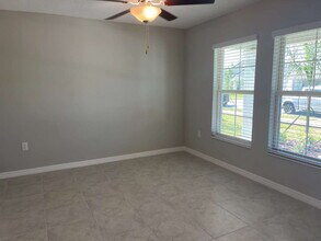 235 Rain Berry Ave in Ruskin, FL - Building Photo - Building Photo