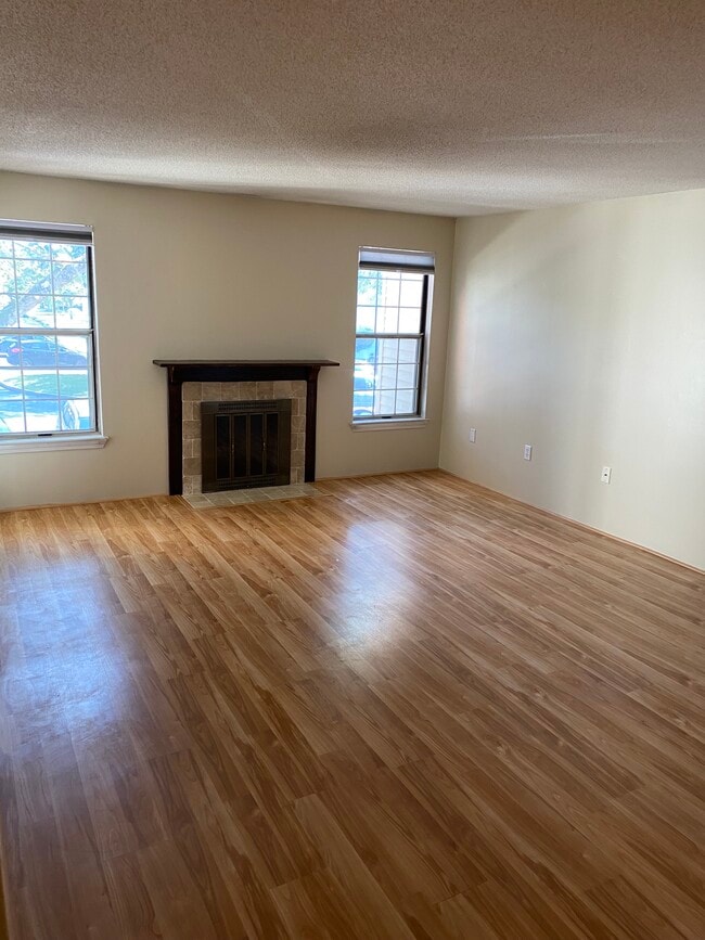 6 Walden Dr, Unit #7 in Natick, MA - Building Photo - Building Photo