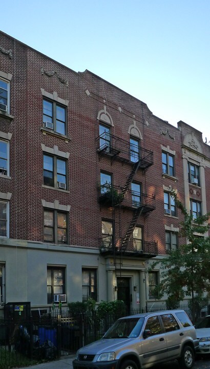 1045-1051 Ocean Ave in Brooklyn, NY - Foto de edificio