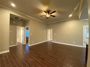 1524 S Montgomery St in Sherman, TX - Building Photo - Building Photo