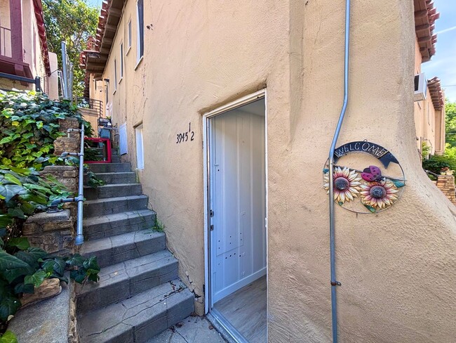 property at 3945 1/2 Lowell Ave