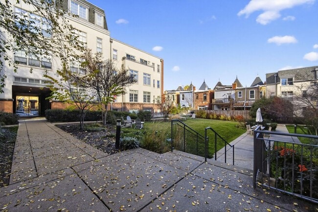 2035 2nd St NW in Washington, DC - Building Photo - Building Photo