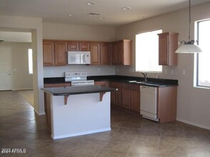 39233 N Acadia Way in Anthem, AZ - Building Photo - Building Photo