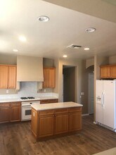 1496 Sapphire Dr in Carlsbad, CA - Foto de edificio - Building Photo
