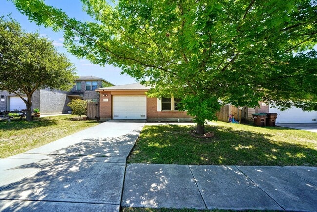 6338 Fence Crossing in San Antonio, TX - Building Photo - Building Photo