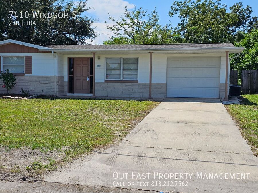 7410 Windsor St in Hudson, FL - Building Photo