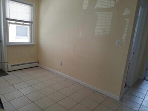 625 E Broadway in Long Beach, NY - Building Photo - Building Photo