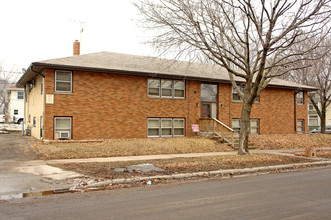 595 Victoria St in St. Paul, MN - Building Photo - Building Photo