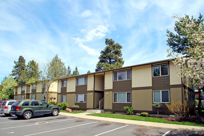 Rose Garden Apartments in Bend, OR - Building Photo - Building Photo