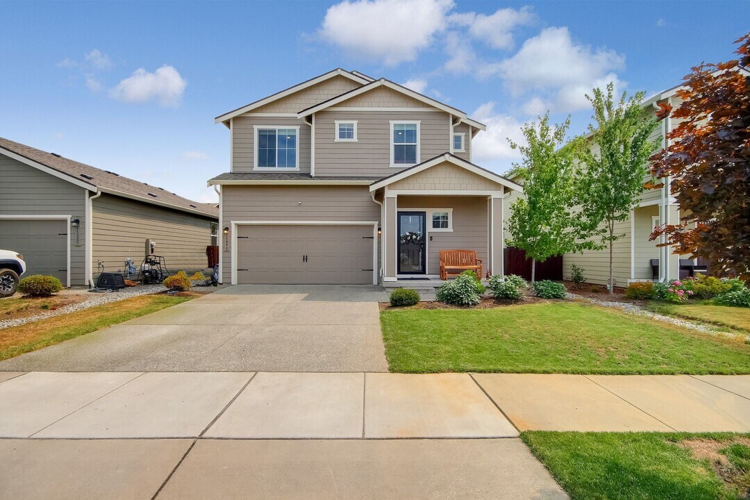 12215 315th Ave SE in Sultan, WA - Building Photo