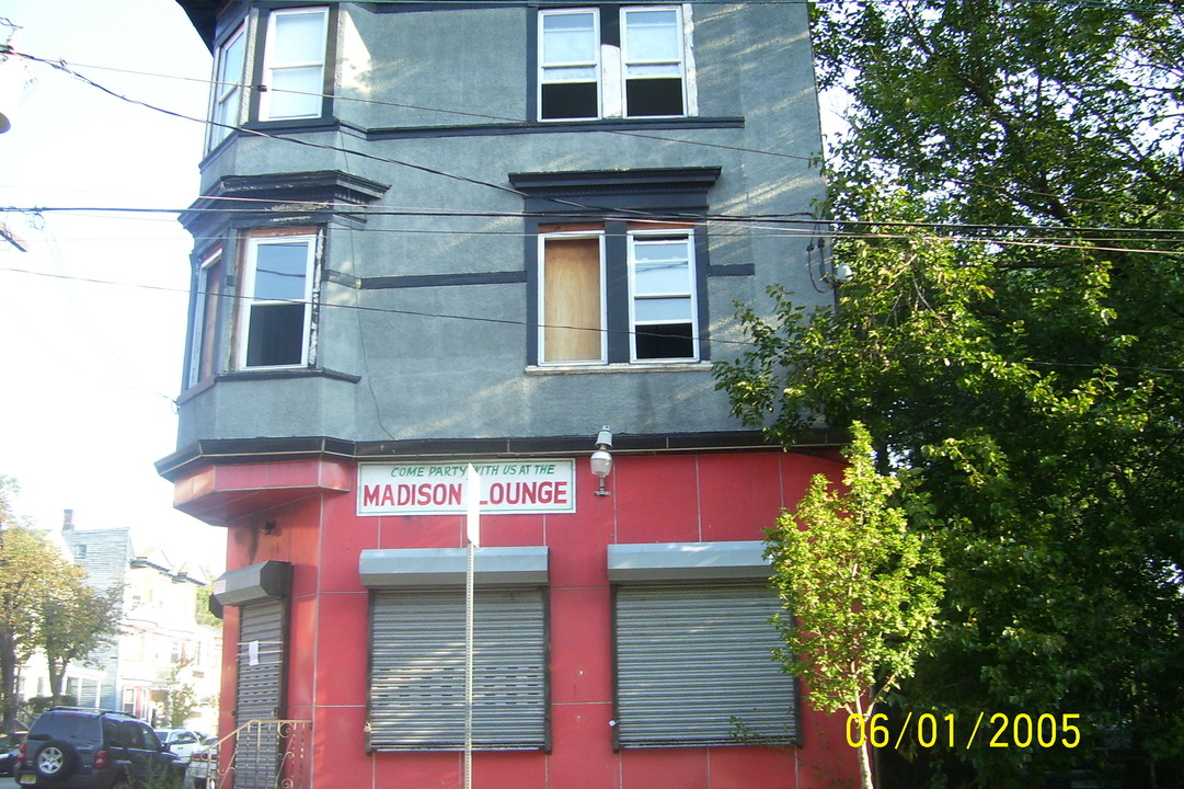 293-299 Madison Ave in Newark, NJ - Foto de edificio