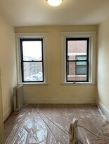 29 Park Dr, Unit 31-8 in Boston, MA - Building Photo