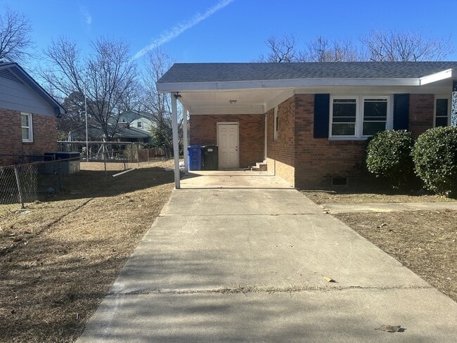 6311 Glenlea Cir in Fayetteville, NC - Building Photo - Building Photo