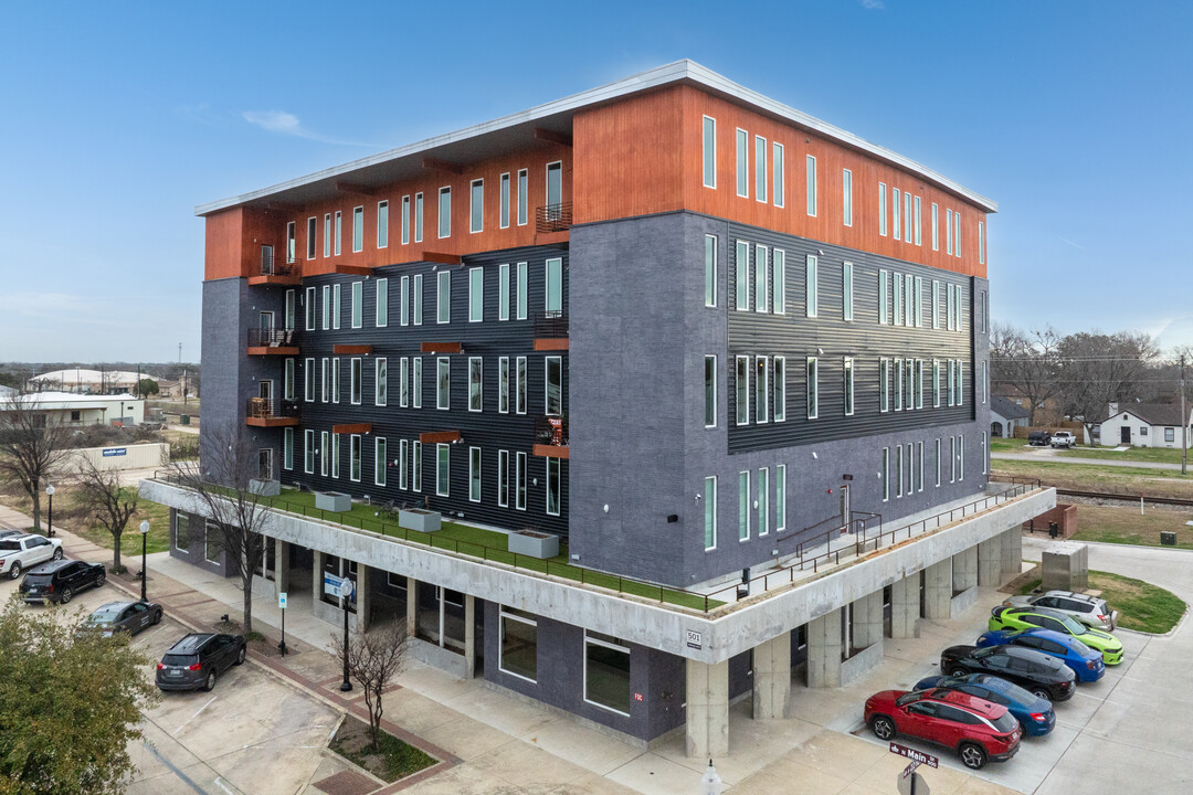 Jordan's Lofts in Bryan, TX - Building Photo