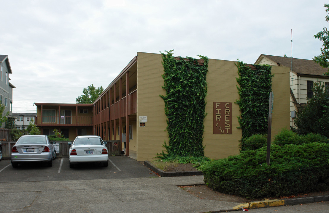 Fir Crest Apartments in Eugene, OR - Building Photo