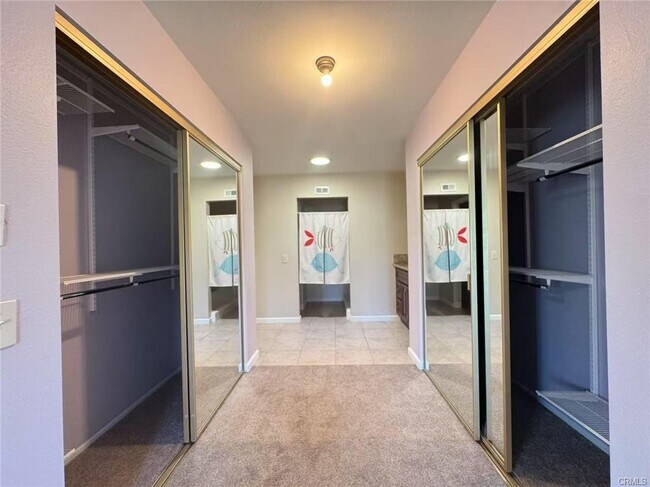 44 Deerwood E in Irvine, CA - Building Photo - Building Photo
